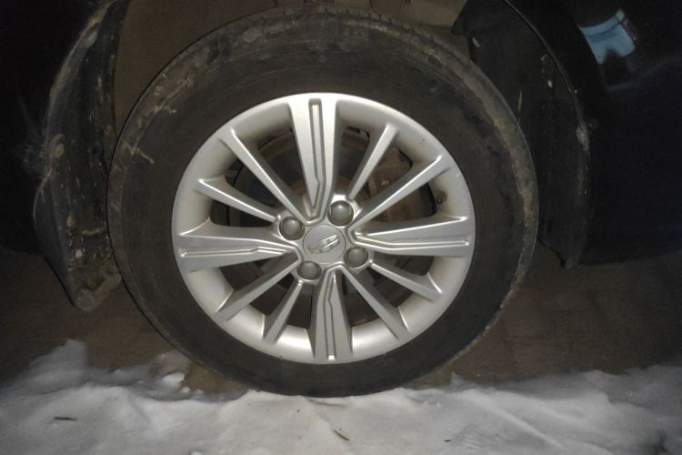 吉利汽车 金刚 2016款 1.5L 手动精英型车身外观10