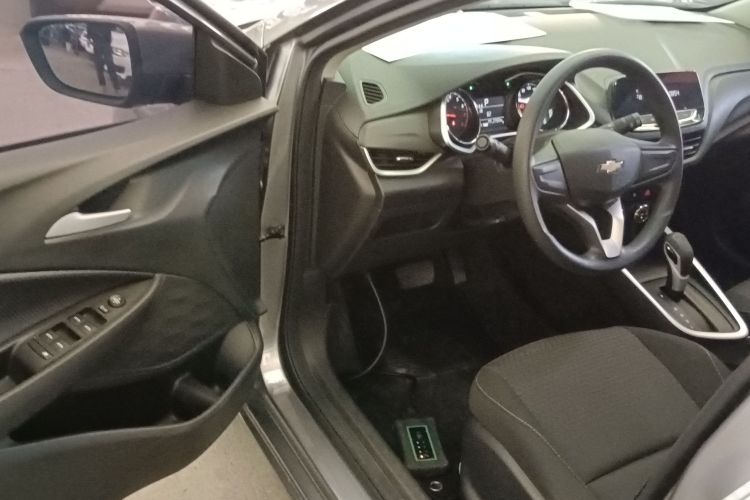 雪佛兰 科沃兹 2020款 325T 自动欣悦版中控内饰7003