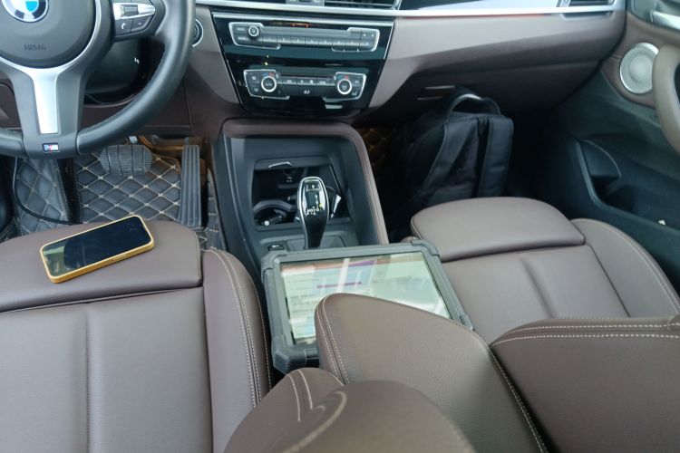 宝马X1 2022款 sDrive25Li 领先型中控内饰18