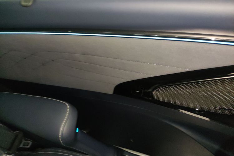 广汽传祺 传祺向往M8 2025款 乾崑系列 Max 奢享舱中控内饰7008