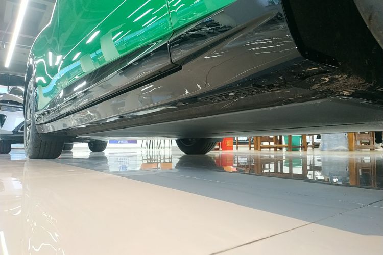 小米汽车 小米YU7 2025款 超长续航后驱版局部细节9001