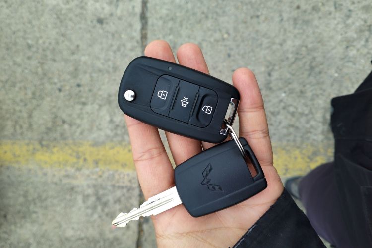 五菱汽车 五菱宏光V 2022款 1.5L劲取版电动助力LAR中控内饰11