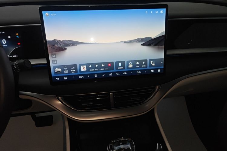 腾势D9 2024款 EV 600 四驱旗舰型中控内饰16