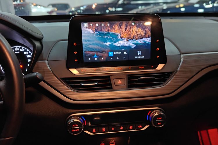 日产 天籁 2021款 2.0T XL 智进版中控内饰16