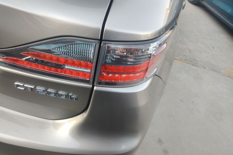 雷克萨斯CT 2014款 CT200h 精英版 单色车身外观6006