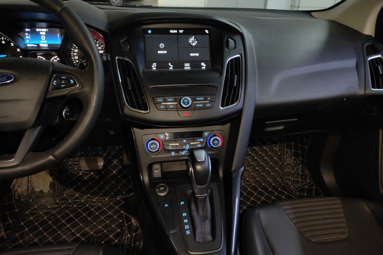 福特 福克斯 2018款 两厢经典 EcoBoost 180 自动精英型中控内饰16