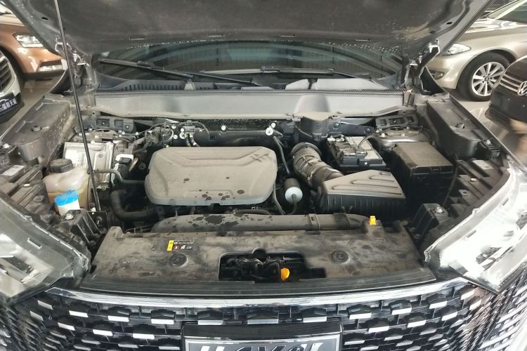 哈弗H6 2022款  第三代 1.5T 自动两驱Supreme+机舱底盘24