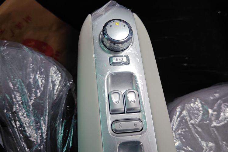 长安启源 长安Lumin 2025款 205km 香沁款中控内饰18