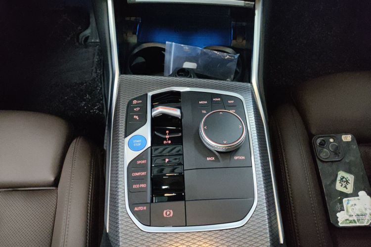 宝马i3 2023款 eDrive 40 L 曜夜运动套装中控内饰18