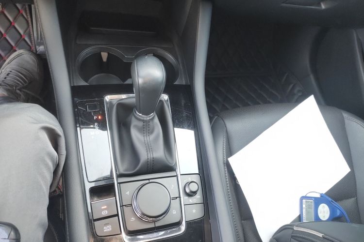 马自达3 昂克赛拉 2023款 2.0L 自动质臻版中控内饰18