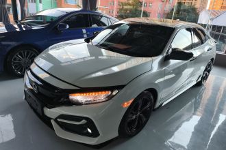 本田 思域 2021款 HATCHBACK 220TURBO CVT潮酷控