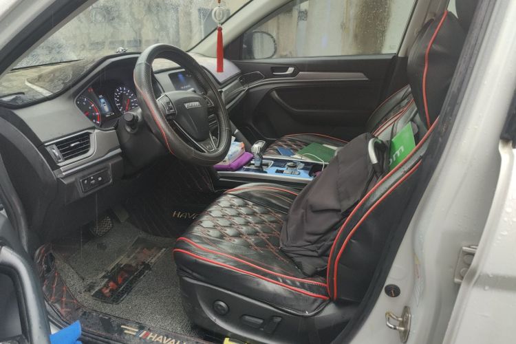 哈弗H6 2021款 运动版 1.5T 自动精英智联型 六边形格栅局部细节19