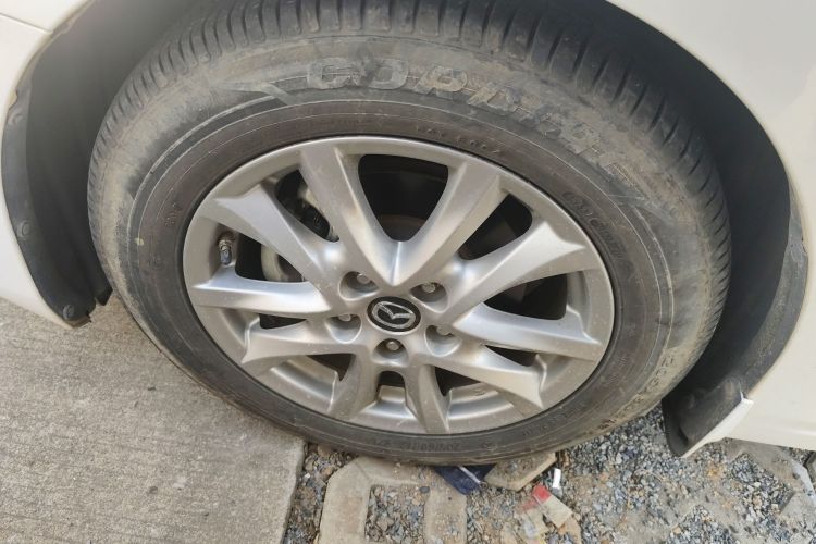 马自达3 昂克赛拉 2019款 云控版 三厢 1.5L 自动舒适型 国VI车身外观6005