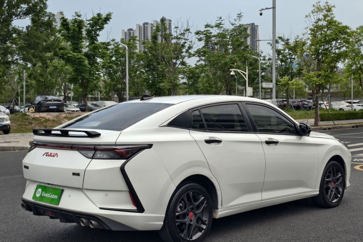 东风风神 奕炫 2021款 230T 自动追影骑士版车身外观6005