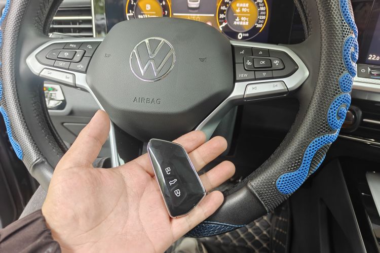 大众 揽巡 2024款 330TSI 豪华巡逸版中控内饰7001