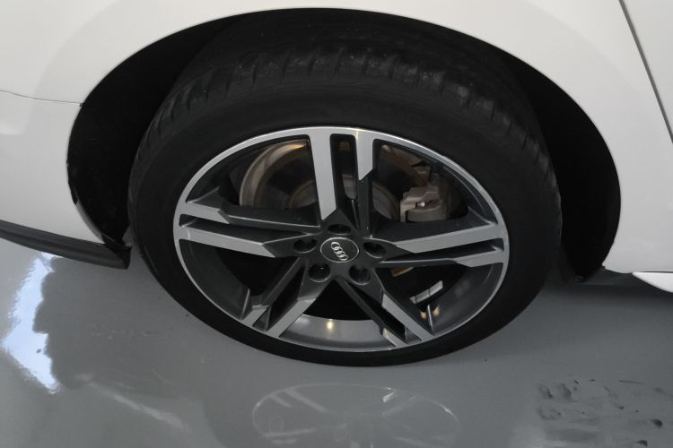 奥迪A4L 2020款 40 TFSI quattro 豪华动感型车身外观6002