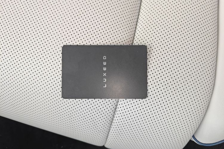 鸿蒙智行 智界S7 2024款 Pro 后驱长航版中控内饰7001