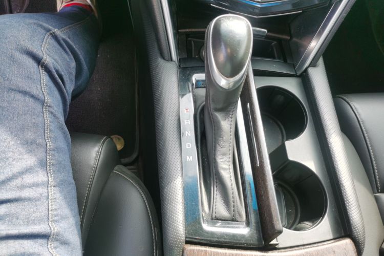 凯迪拉克XTS 2018款 28T 技术型中控内饰18