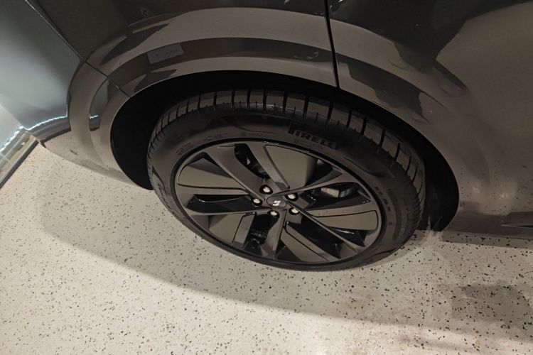 理想汽车 理想L6 2024款 Pro车身外观6008