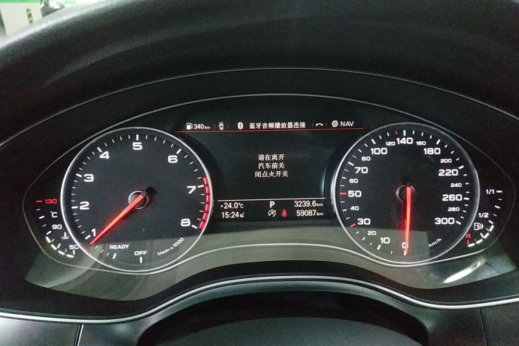 奥迪A7 2017款 40 TFSI 进取型中控内饰14