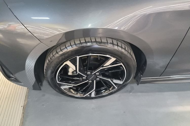 领克03 2025款 1.5TD DCT冠军版Pro车身外观6007