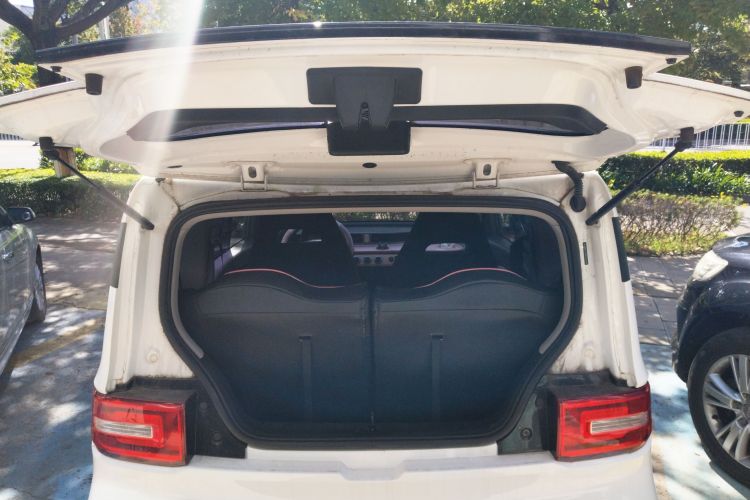 五菱汽车 宏光MINIEV 2020款 轻松款 磷酸铁锂机舱底盘23