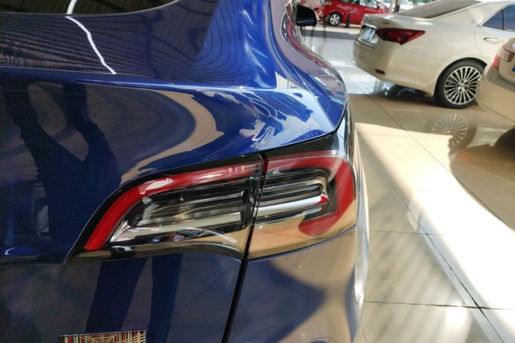特斯拉 Model Y 2022款 改款 后轮驱动版车身外观6007