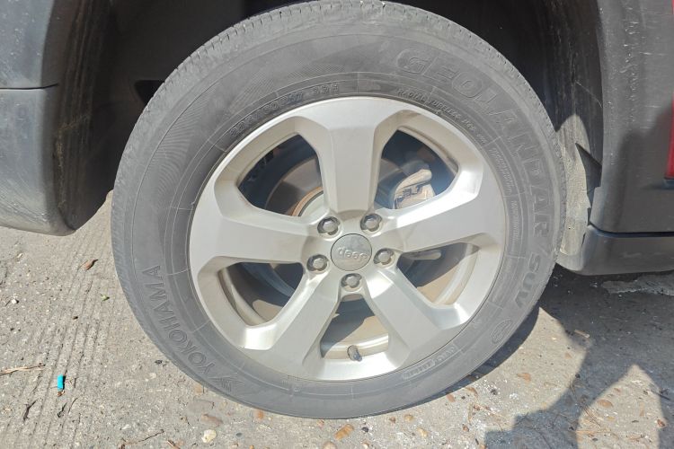 Jeep 指南者 2017款 200T 自动家享版车身外观6002