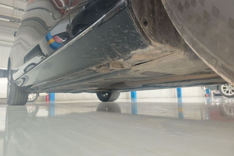 奔驰E级 2020款 E 260 L局部细节9001