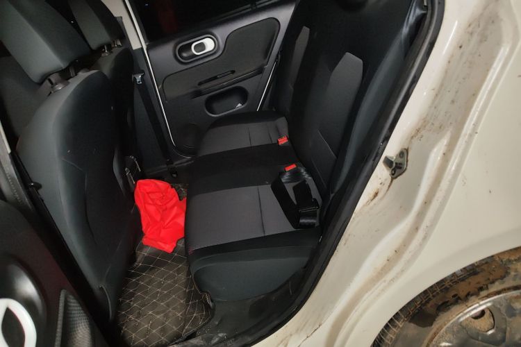 名爵3 2013款 1.3L AMT舒适版中控内饰21