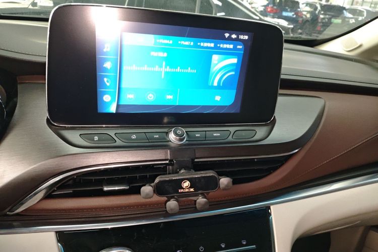 别克GL8 2021款 陆上公务舱 652T 舒适型局部细节16