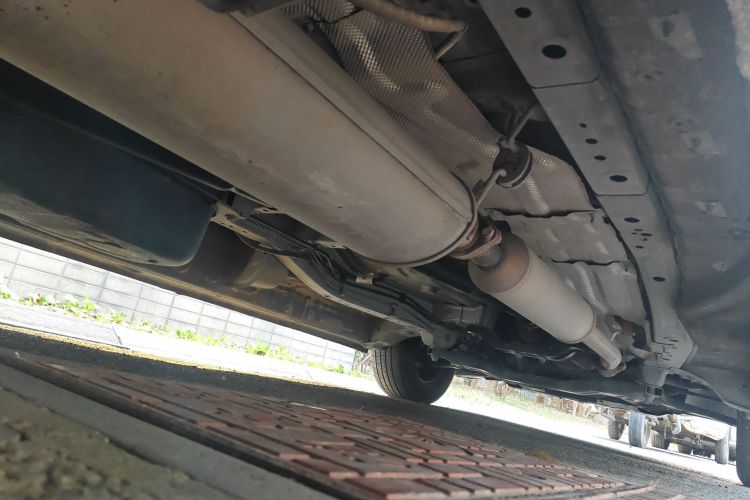 BAW北汽制造 锐胜王牌M7 2023款 2.0L 长轴创富型 7座局部细节9002