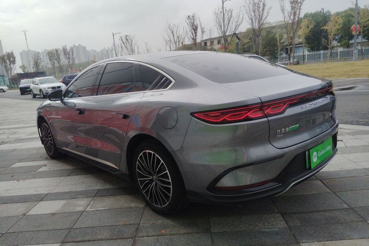 比亚迪 汉 2023款 DM-i 冠军版 121KM 尊享型车身外观4