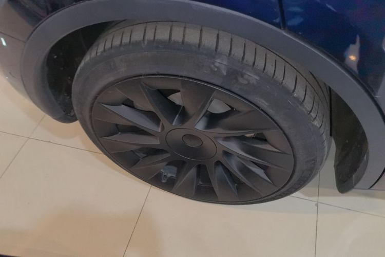 特斯拉 Model Y 2022款 后轮驱动版车身外观6003