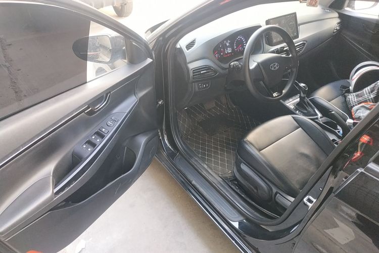 现代 悦动 2020款 1.6L 自动GL悦目版中控内饰20