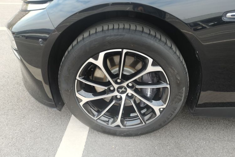 小鹏P7 2022款 480E车身外观6007