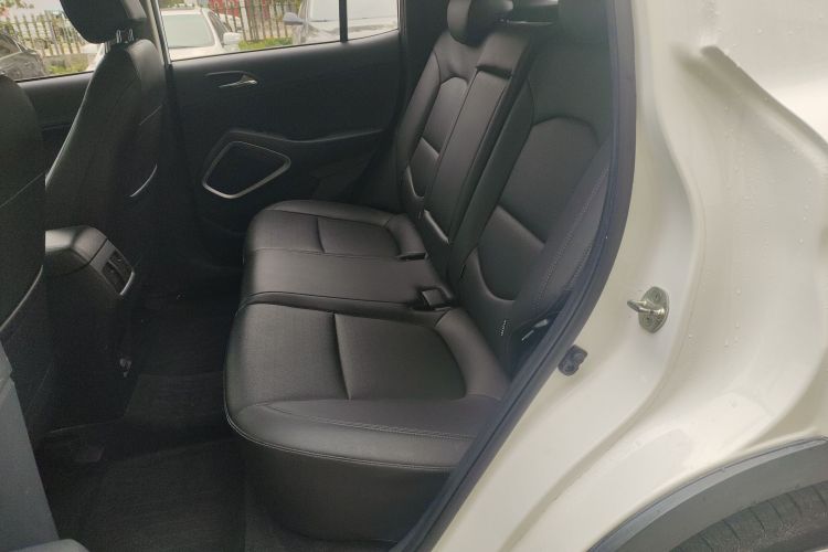 北京现代ix35 2019款 2.0L 自动两驱智勇·畅质版 国V中控内饰21