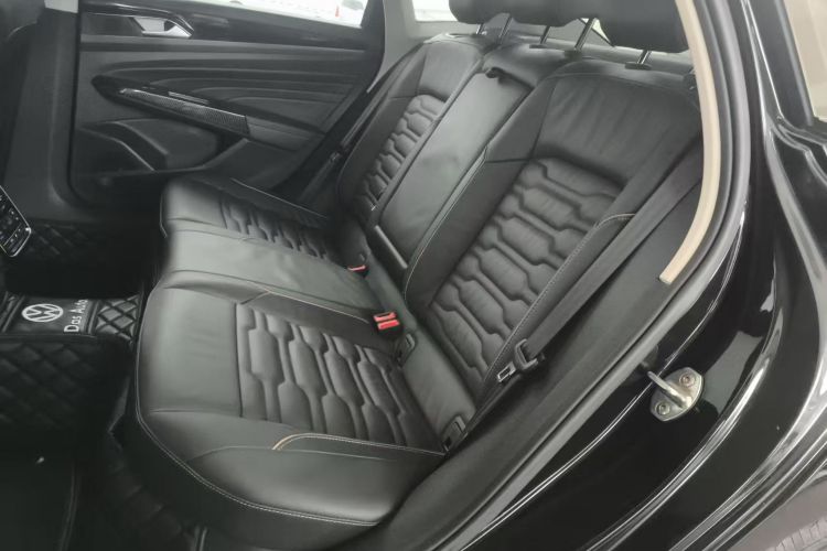 大众 帕萨特 2019款 330TSI 精英版 国VI中控内饰21