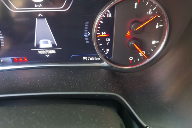 雪佛兰 开拓者 2020款 RS 650T Twin-Clutch四驱7座 擎版中控内饰15