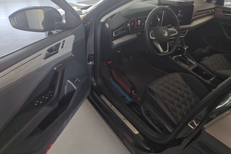 大众 速腾 2023款 300TSI DSG卓越版中控内饰20