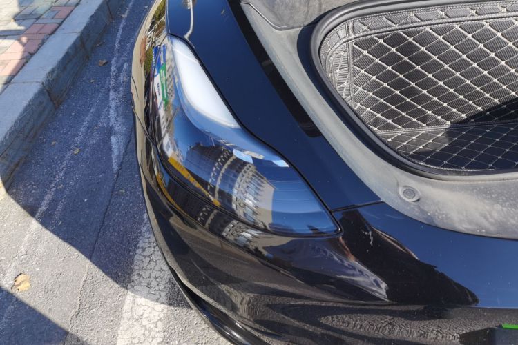 特斯拉 Model Y 2022款 后轮驱动版车身外观8