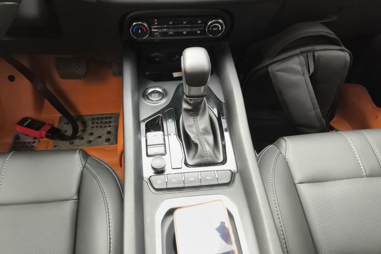 奇瑞 瑞虎5x 2019款 1.5L CVT智耀版中控内饰18