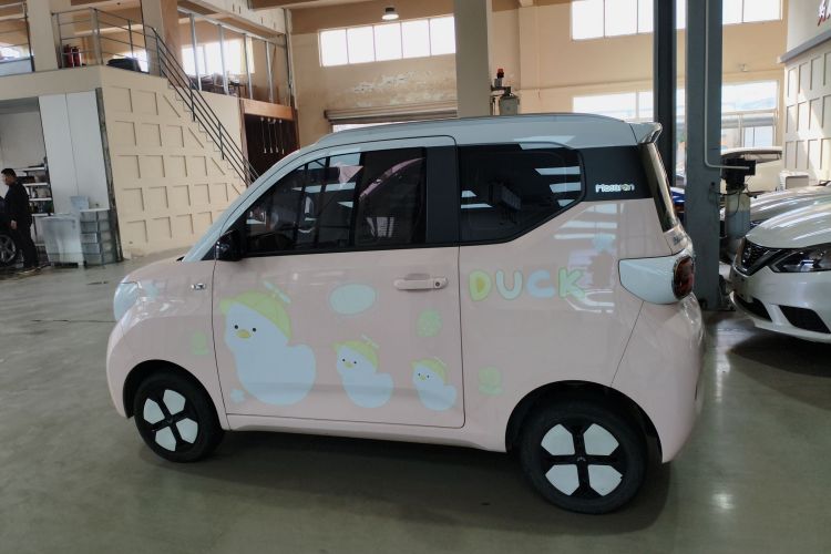 五菱汽车 宏光MINIEV 2024款 第三代 215km 进阶版车身外观4