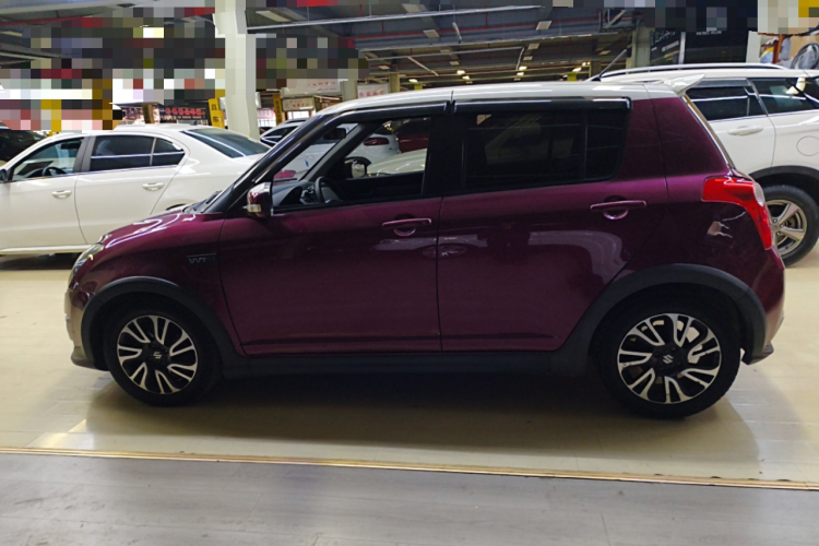 铃木 雨燕 2013款 1.5L 自动20周年限量版车身外观4