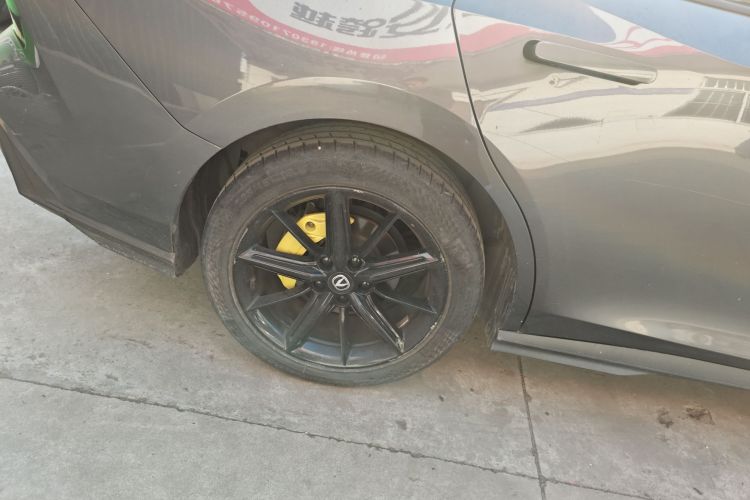 长安UNI-V 2022款 1.5T 尊贵型车身外观6008