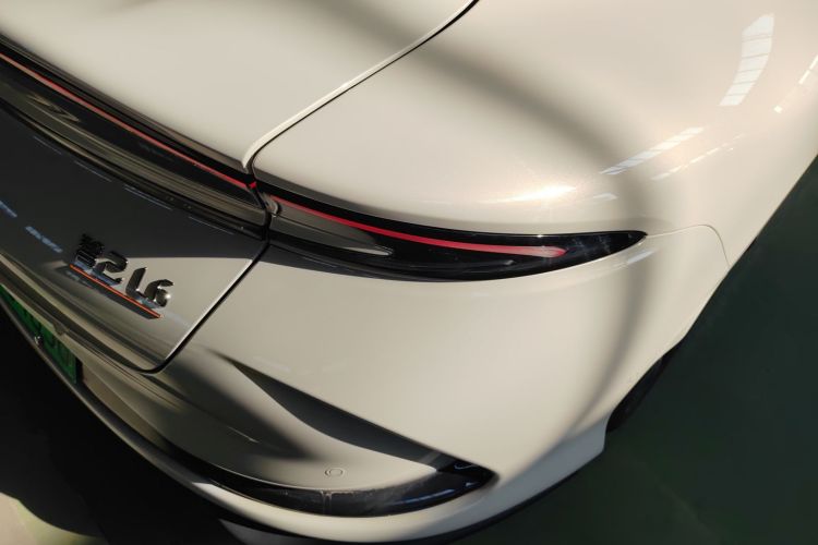 智己汽车 智己L6 2025款 Ultra车身外观9