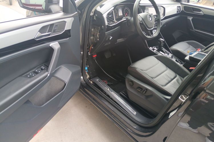 大众 探岳 2019款 330TSI 两驱豪华型 国VI中控内饰7003