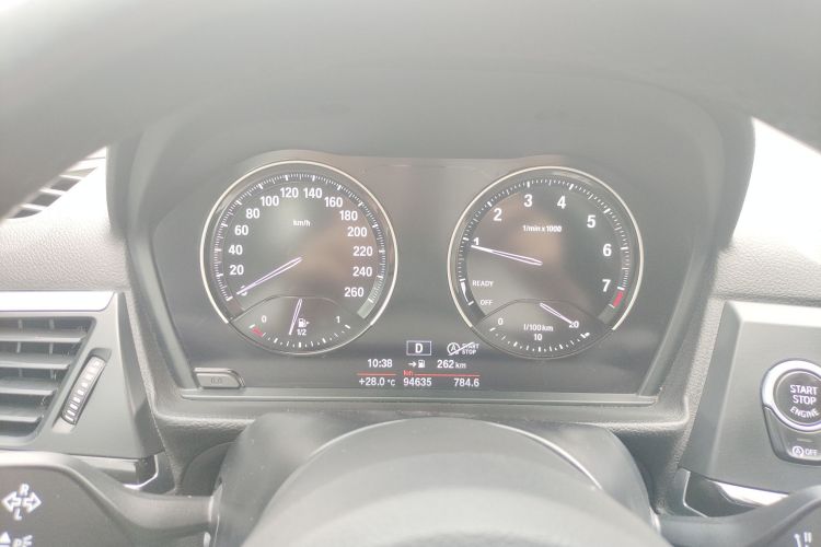 宝马1系 2020款 120i M运动套装中控内饰14