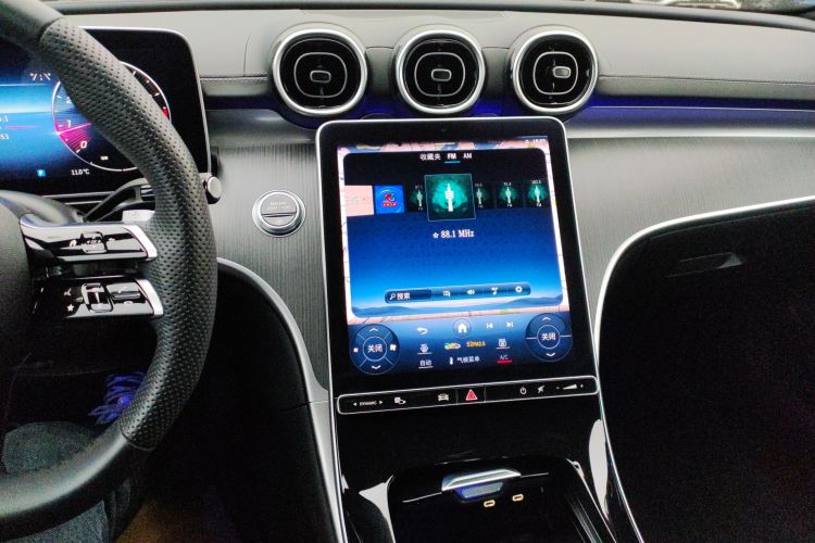 奔驰C级 2024款 改款 C 200 L 运动版中控内饰16