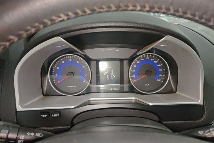 吉利汽车 帝豪 2015款 三厢 1.5L 手动向上版中控内饰14